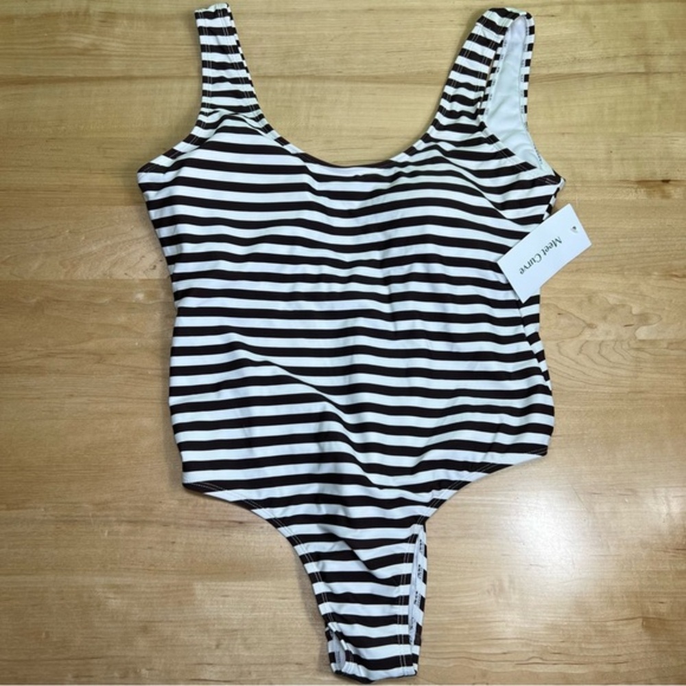 Meet Curve Black and White Striped Swimsuit size L NWT